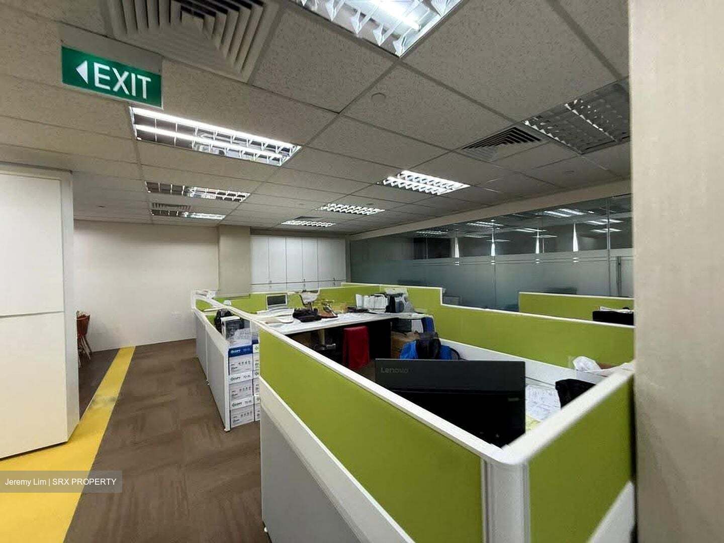 Palais Renaissance (D9), Office #632373381